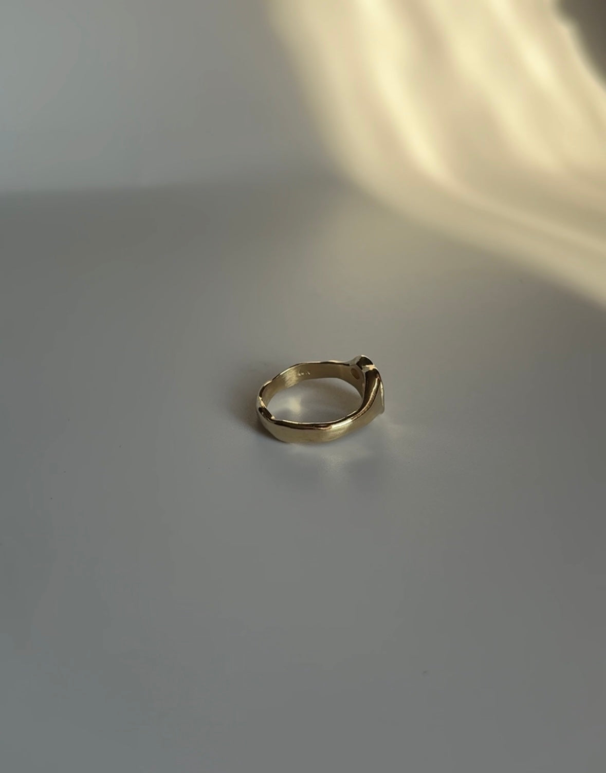 Ava Ring